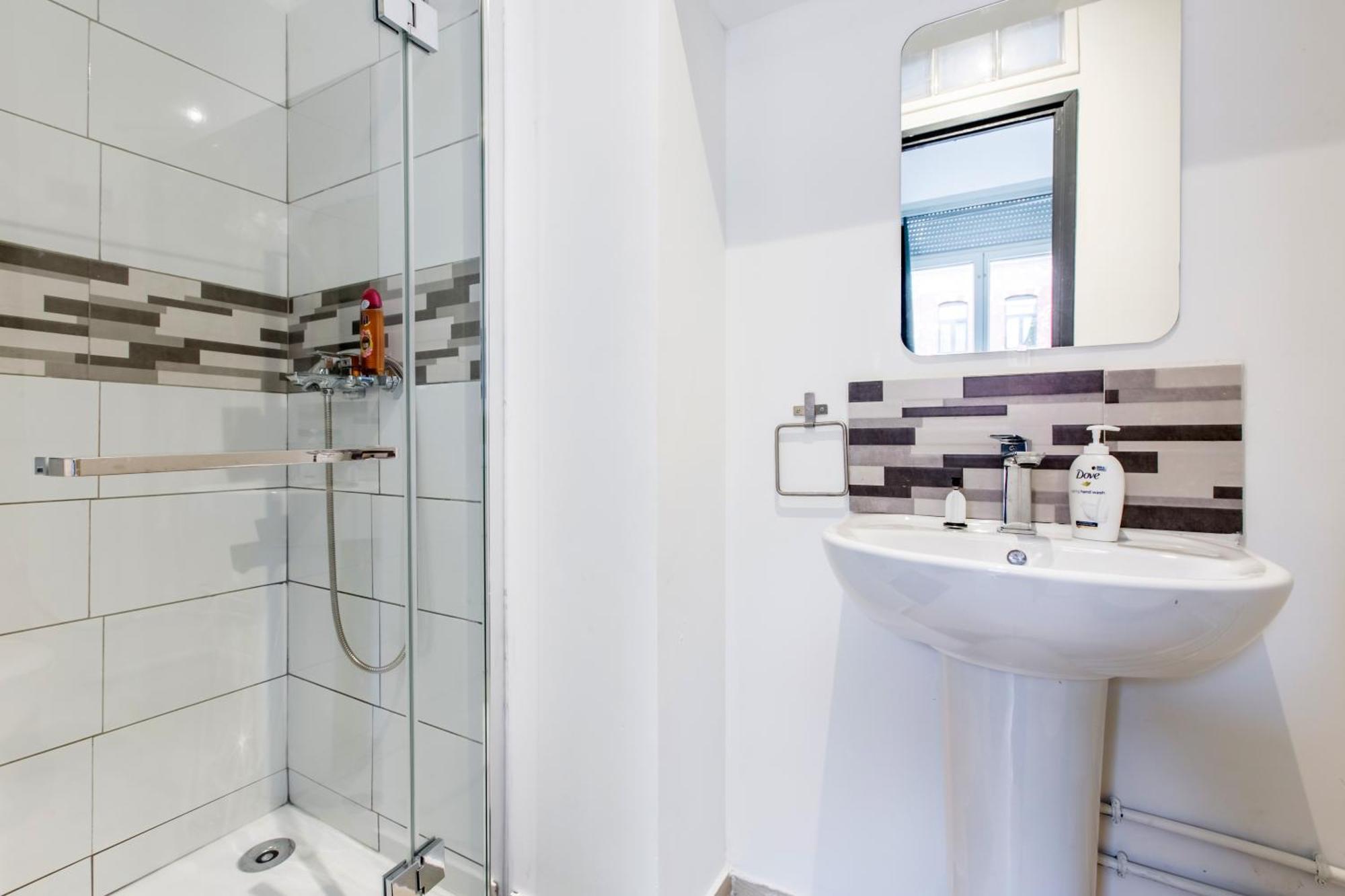 Cosy House 10P - 5 Chambres -5 Salles De Bain - Proche Lille Et Toutes Commodites Roubaix Exterior foto